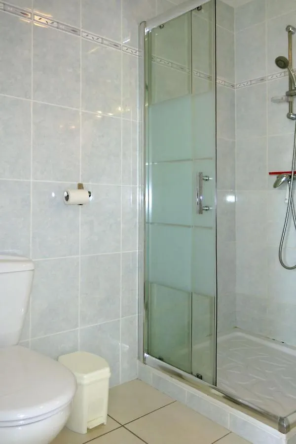 Apartment Les Goelands - Pgx302 By Interhome Planguenoual